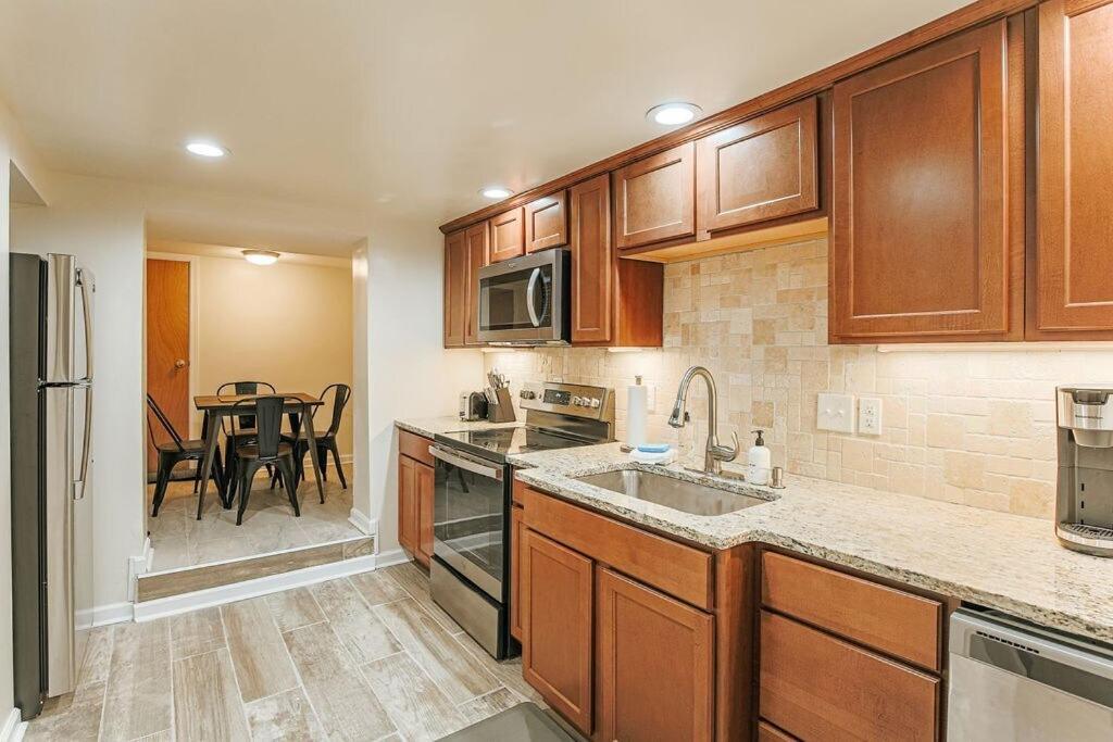 Staunton Underground Apartment Bagian luar foto