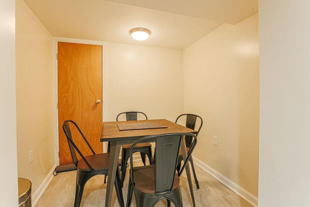 Staunton Underground Apartment Bagian luar foto