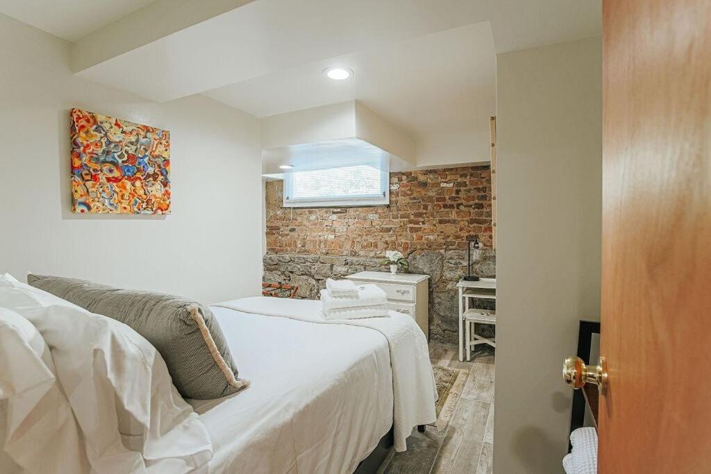 Staunton Underground Apartment Bagian luar foto